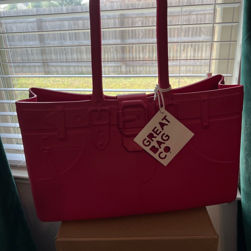 Spacious Pink Tote Bag with Textured Design